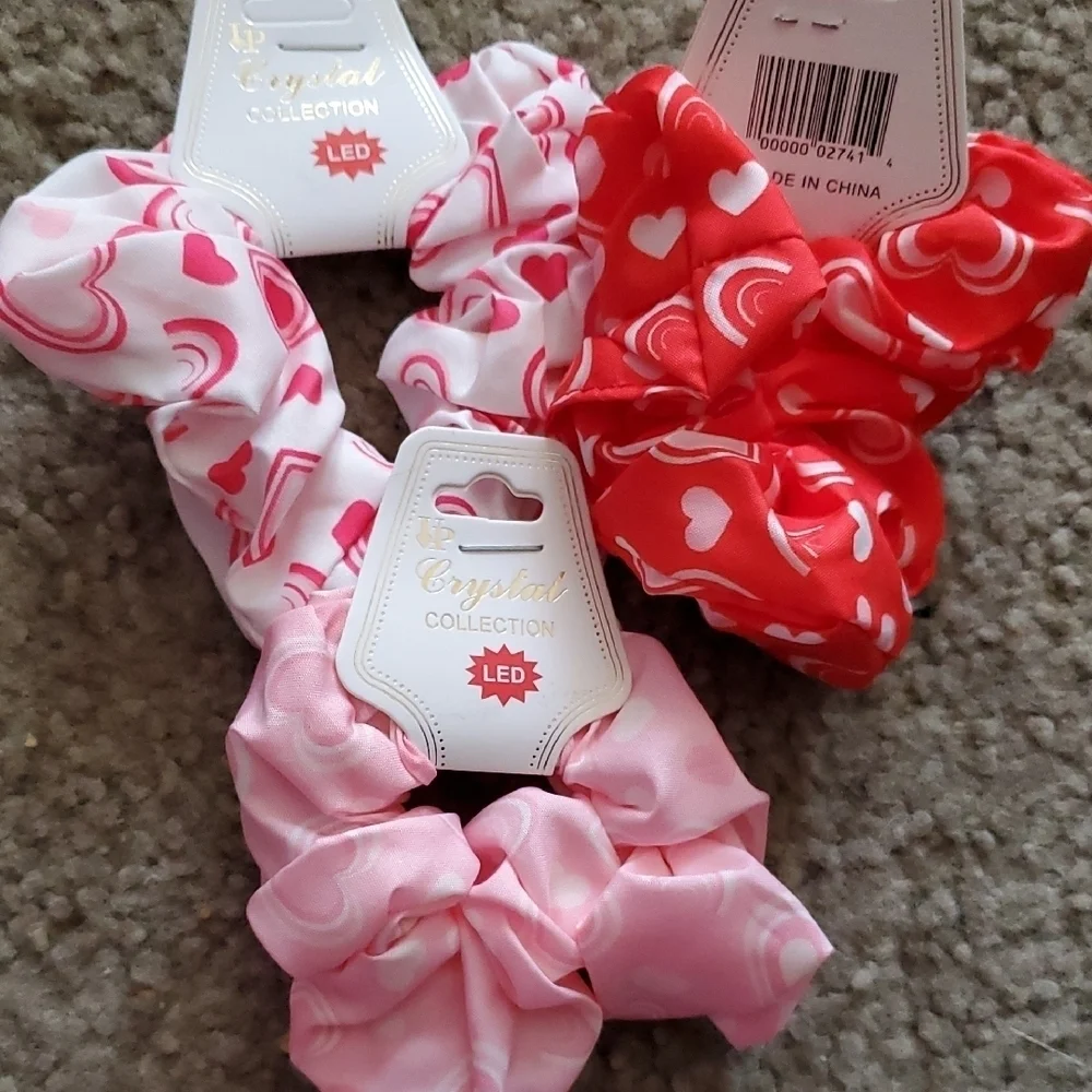 In Time for Valentines. 3 Pack Light Up Heart Scrunchies- Pink and Red
